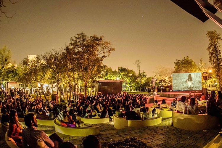 Outdoor Movie Magic: Drive-In or Open-Air Cinema